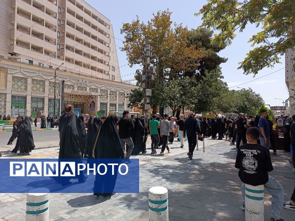 مراسم پیاده‌روی جاماندگان اربعین در مشهد