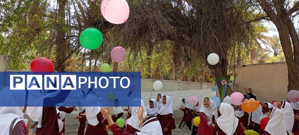 جشن روز جهانی کودک در مدرسه مولوی فین 