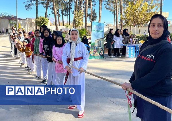 طرح ملی گلگشت ورزشی در شهرستان کاشمر
