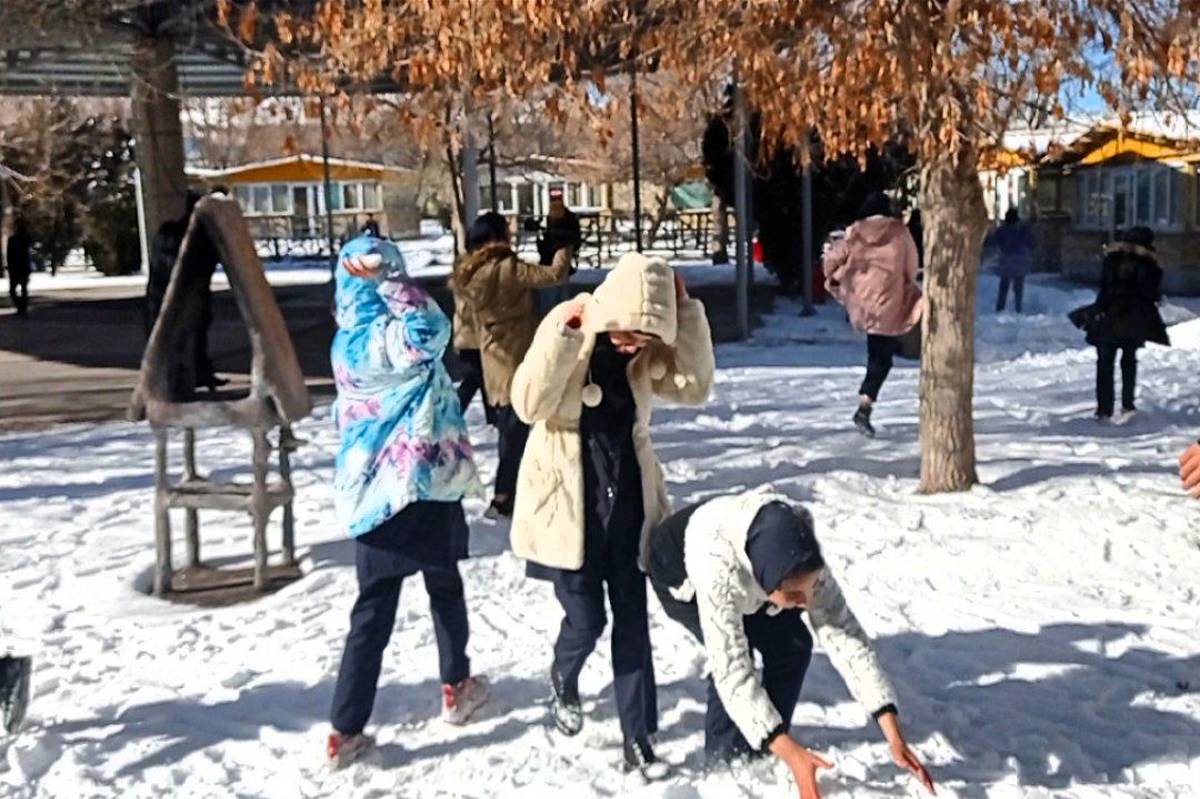 روایتی از اردوی دانش‌آموزی «تمشک» در یک روز برفی