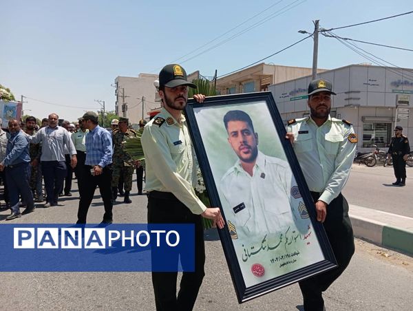 تشییع پیکر شهید استوار یکم محمد تنگستانی در بندرلنگه 