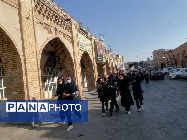 اردوی یزدگردی دانش‌آموزان پایه نهم دبیرستان فاطمه‌الزهرا (س)