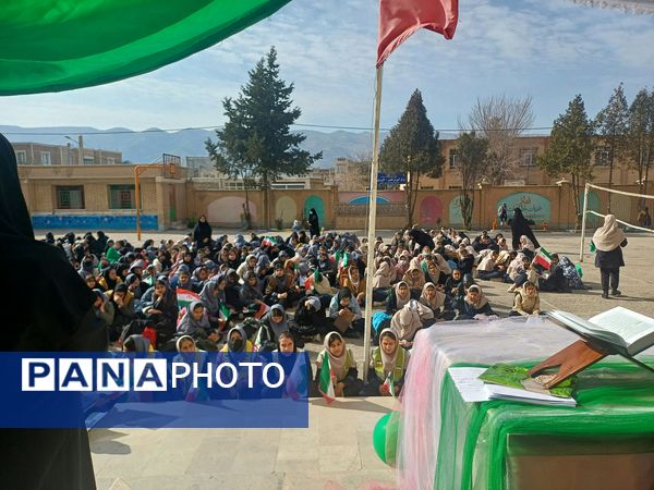 همایش یاوران انقلاب پیشتازان مقاومت در شهرستان ایوان