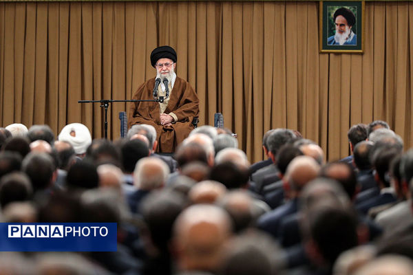 دیدار فعالان اقتصادی با رهبر انقلاب