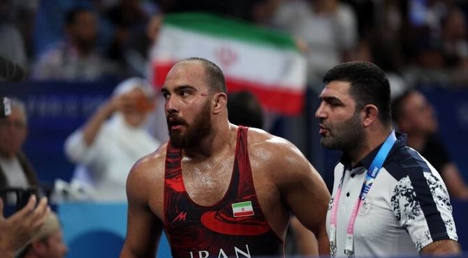 امیرحسین زارع با شکست معصومی مسافر جهانی شد
