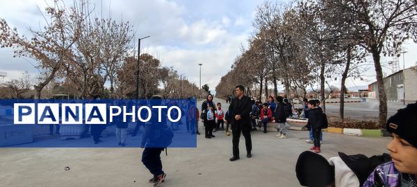 اردوی دانش‌آموزان مدرسه مبین در شهربازی پارک کوثر شیروان