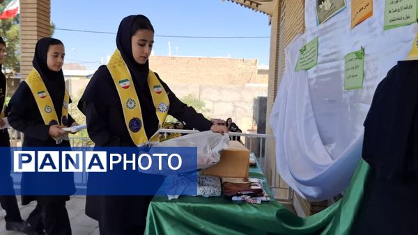 جشن عاطفه‌ها در دبیرستان فرزانگان خواف