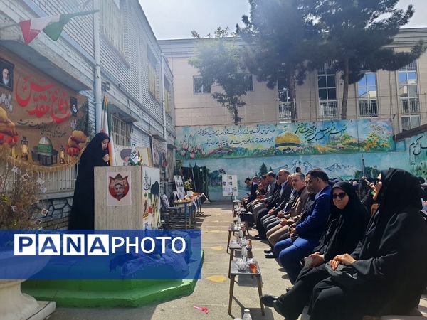 مراسم باشکوه زنگ ایثار و مقاومت در مدرسه شاهد تکتم ناحیه ۳