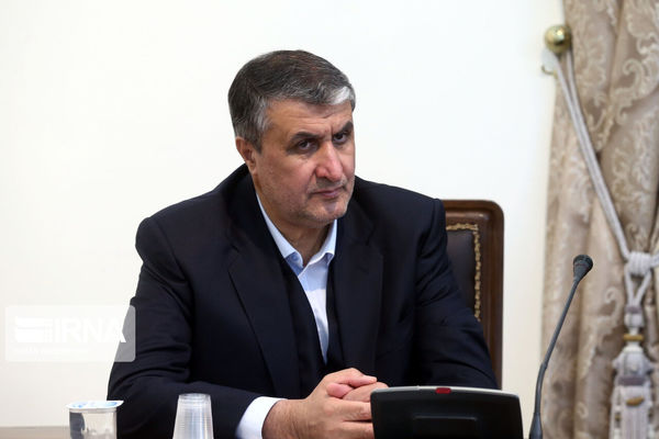 اسلامی: معلمان، نقش بی‌بدیلی در رقم زدن آینده کشور ایفا می‌کنند