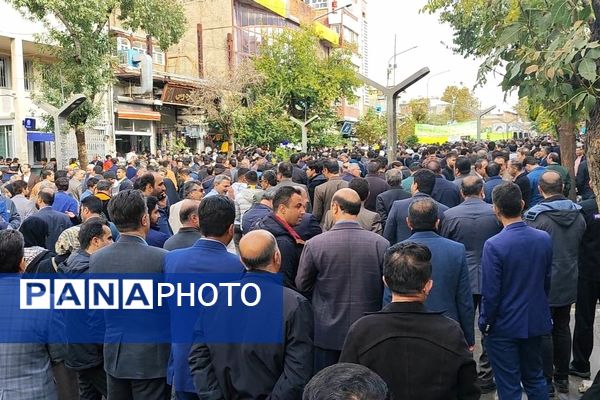 حضور پرشور اقشار مردم در راهپیمایی ۱۳ آبان سنندج