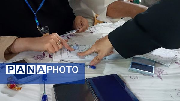 حضور فرهنگیان ناحیه ۲ اهواز در چهاردهمین دوره انتخابات ریاست جمهوری