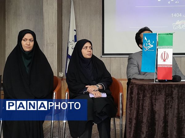 جلسه معاونین و مربیان پرورشی  ناحیه سه در دبیرستان مصلی نژاد حضرت زهرا(س)