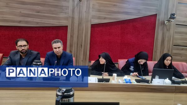جلسه هم‌اندیشی حوزه روابط عمومی‌های شهرستان‌های استان تهران با حضور دانش‌آموز خبرنگاران پانا 
