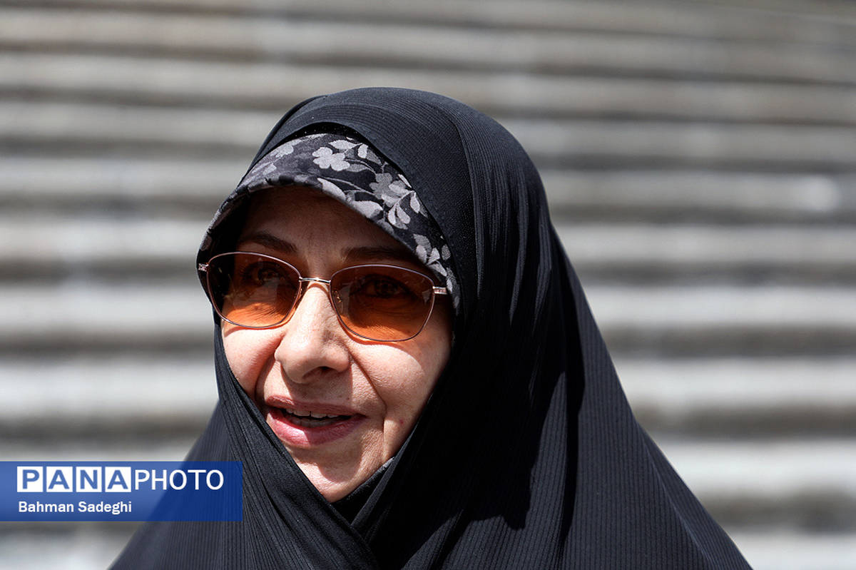 سهم ۴۱ درصدی زنان از اشتغال در دولت شهید رئیسی