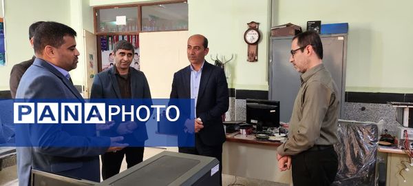 بازدید فرماندار دشتی از بخش‌های مختلف مدیریت آموزش و پرورش شهرستان دشتی