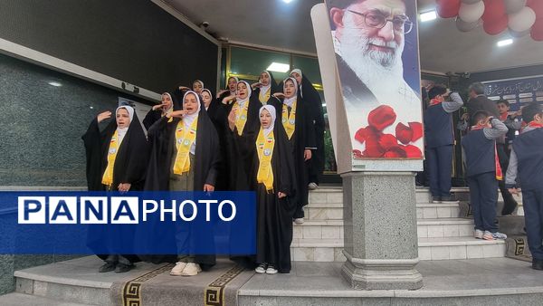 گرامیداشت هفته معلم با حضور دانش‌آموزان پیشتاز آذربایجان شرقی