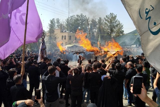  آیین خیمه سوزان روز عاشورا در بیرجند 