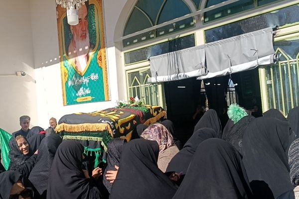 برگزاری مراسم تشییع نمادین پیکر حضرت فاطمه(س)در امامزاده سید محمد(ع)کاشمر