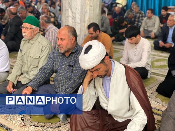 حضور جمعی از فرهنگیان مانه و سملقان در نماز عبادی سیاسی جمعه