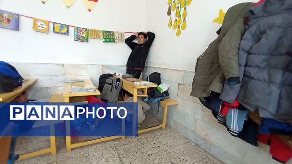 مانور زلزله در دبستان شهید پسندیده فدافن  