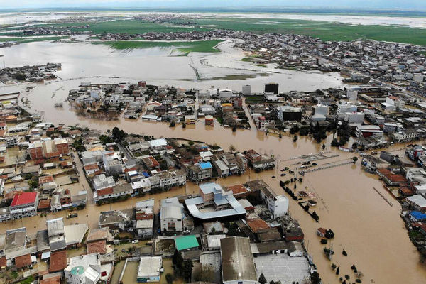 بارش‌های سیل‌آسا، روستاهای جنوبی کرمان را دچار بحران کرد