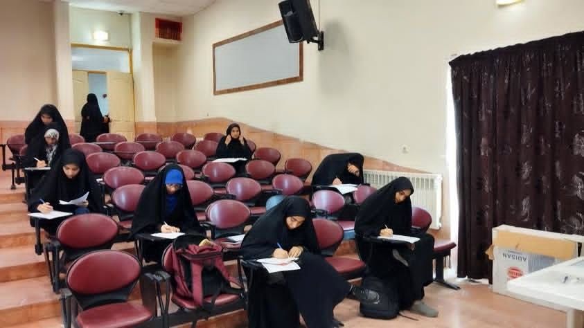 برگزاری فینال مسابقات قرآن عترت و نماز در شهرستان کاشمر 