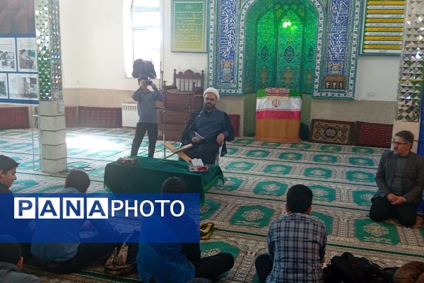 برگزاری پیاده‌روی عظیم فاطمیه در فیروزکوه