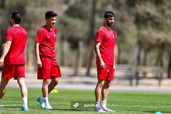 برگزاری تمرین ۹۰ دقیقه‌ای پرسپولیس در زمین شماره ۲ آزادی