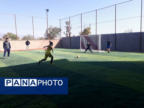 برگزاری مسابقات فوتبال به مناسبت ایام فاطمیه در خلیل آباد 