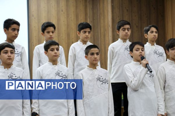 شروع تازه با شوت فوتبالیست‌های نوجوان 