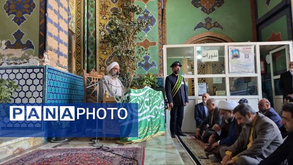 مراسم غبارروبی ضریح مطهر حضرت سلطانعلی(ع) همزمان با میلاد پیامبر(ص) و امام صادق(ع) در مشهد اردهال