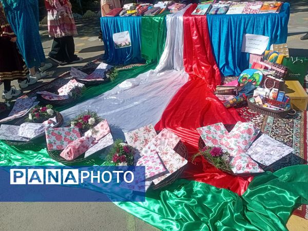 جشن عاطفه‌ها در مشهد برگزار شد