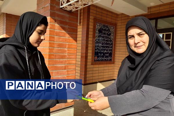  آیین گرامیداشت میلاد حضرت فاطمه(س) و روز مادر در مدارس شهرستان ملارد