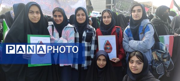 فریاد طنین انداز همبستگی دانش آموزان مشهدی 