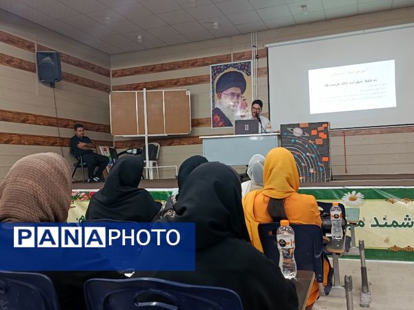 دومین کارگاه روانشناسی برای تربیت نسل فردا در حاجی‌آباد