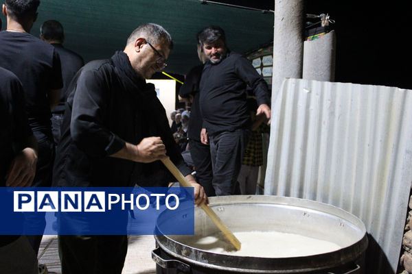 آیین حلیم پزان در شهر درق