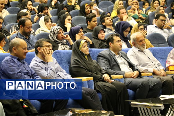  برنامه‌ای با موضوع زندگی به سبک خودمون با محور بخشش، گذشت و کنترل خشم در نجف‌آباد