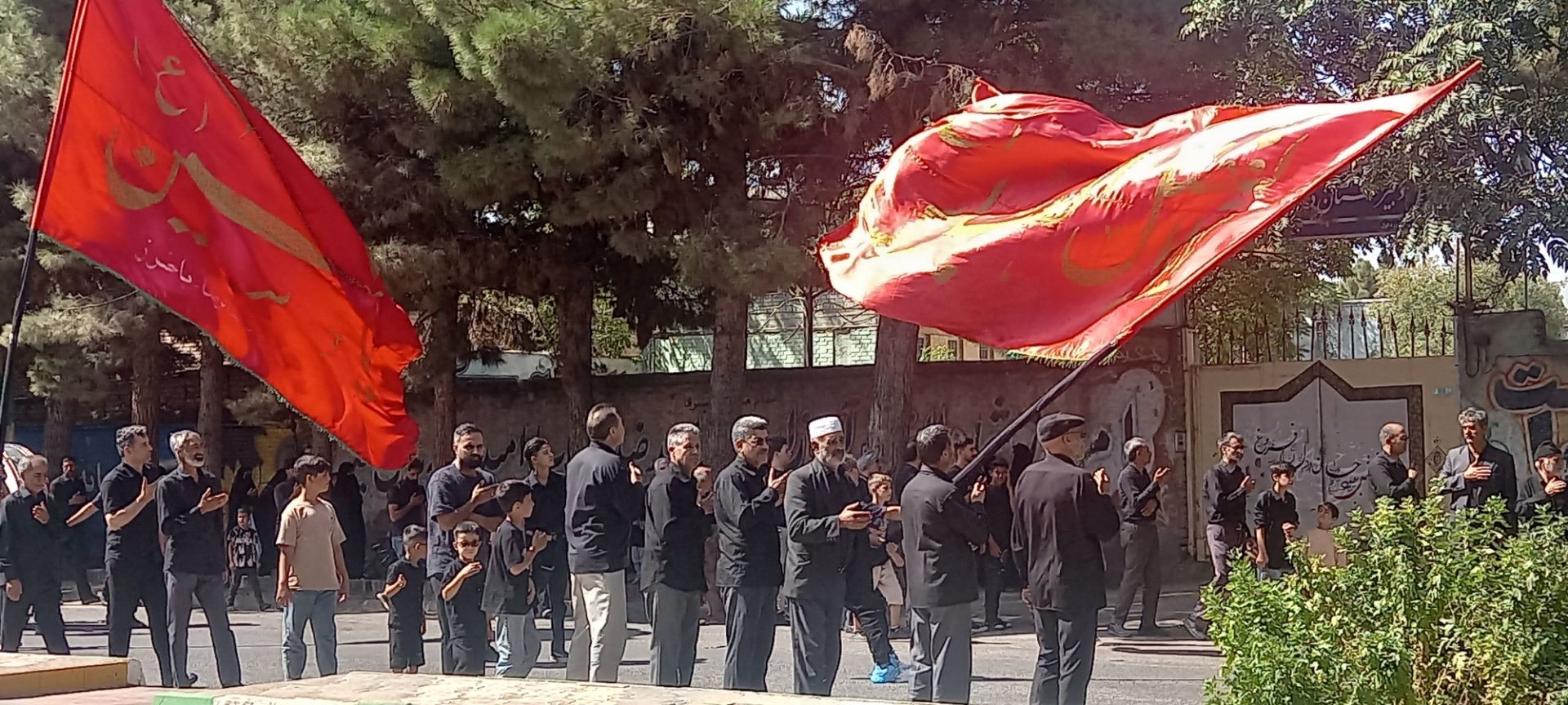 راهپیمایی جاماندگان اربعین حسینی در باخرز 