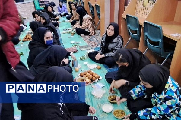 حضور دانش‌آموزان مدارس ناحیه 2 شهرری در مراسم عزاداری حضرت زهرا(س)