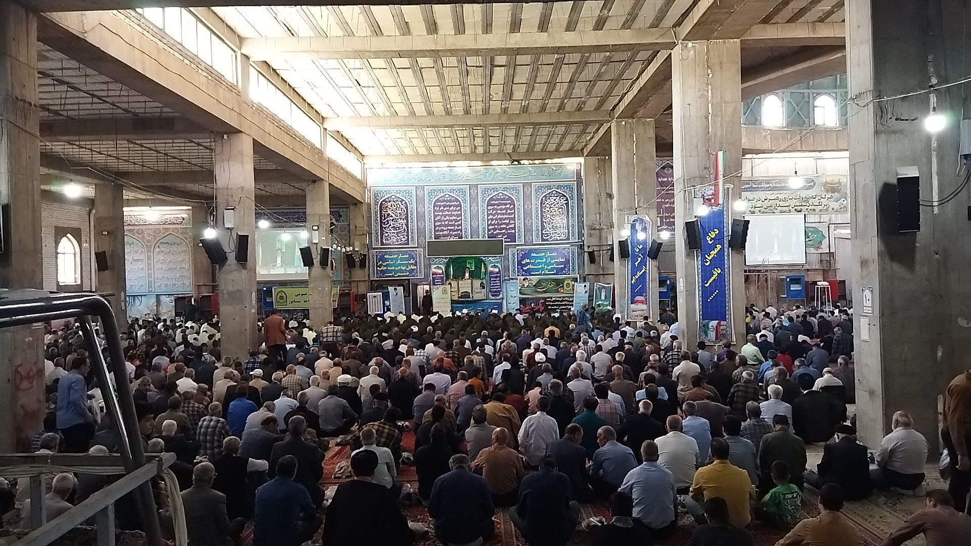 نماز عبادی و سیاسی جمعه همزمان با آغاز هفته نیروی انتظامی در نیشابور