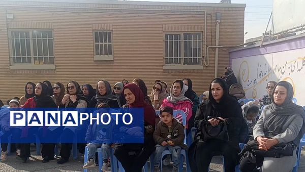 مراسم ولادت حضرت فاطمه زهرا (س) و روز مادر در دبیرستان مهر نیشابور