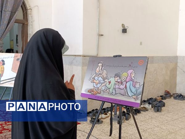 برپایی میز خدمات در مصلی نماز جمعه توسط نیروی انتظامی شهرستان خلیل اباد 