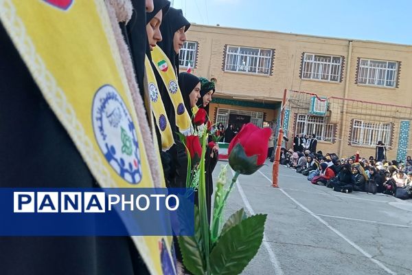 مراسم وداع با شهید گمنام در دبیرستان دانشور یک نیشابور