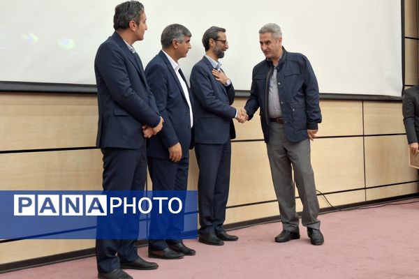 همایش فصلی مدیران مدارس شهرستان پردیس 