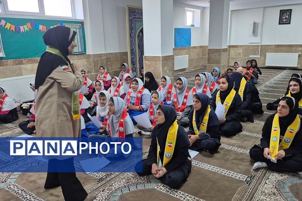 برگزاری کارگاه آموزش مهارت‌های تشکیلات سازمان دانش‌آموزی در طالب‌ آباد کهریزک 