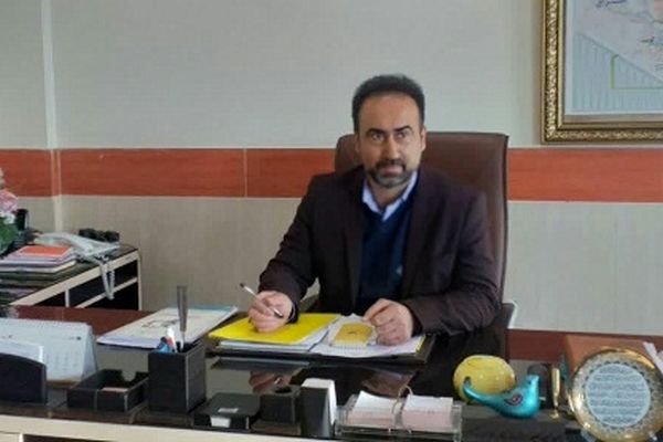 معلمان افسران اصلاح و پیشرفت کشور هستند
