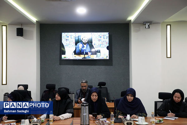 دورهمی فعالان حوزه کودک و نوجوان با معاون پرورشی و فرهنگی وزیر آموزش‌وپرورش