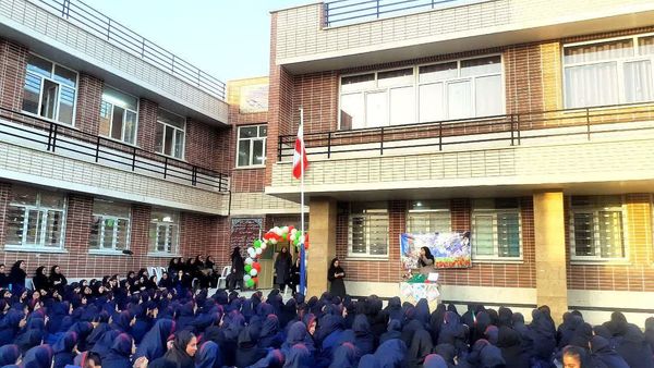   بازگشایی مدارس 



