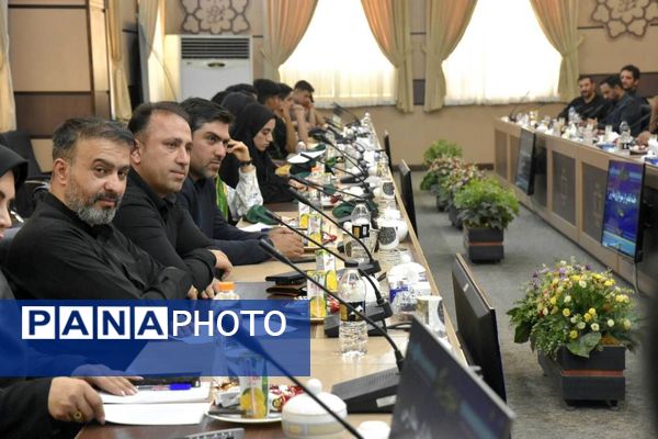 تقدیر از شهرداران مدارس آموزش و پرورش منطقه ۱۴ 