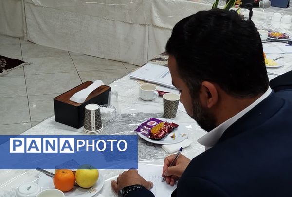 جلسه تخصصی تبیین برنامه‌های معاونت پرورشی و فرهنگی اداره‌کل آموزش و پرورش استان خراسان رضوی در کاشمر